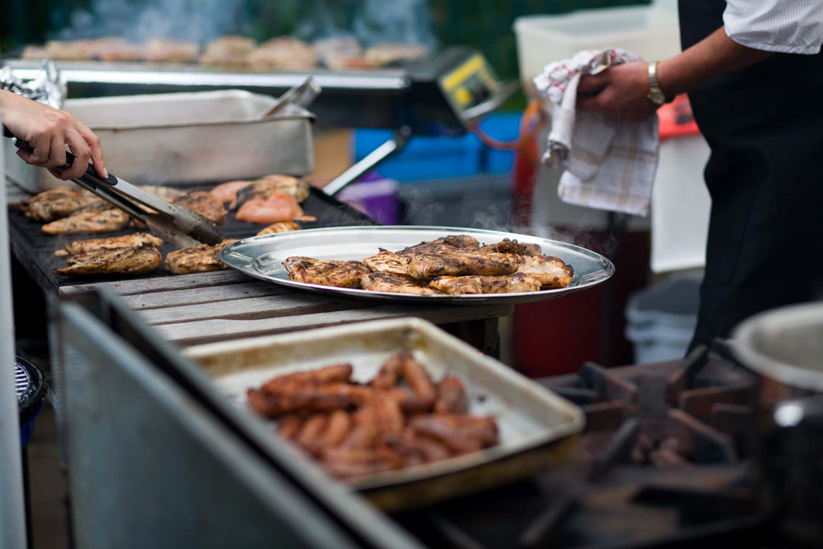 Halal bei der Firmenfeier: damit wirklich alle mitessen